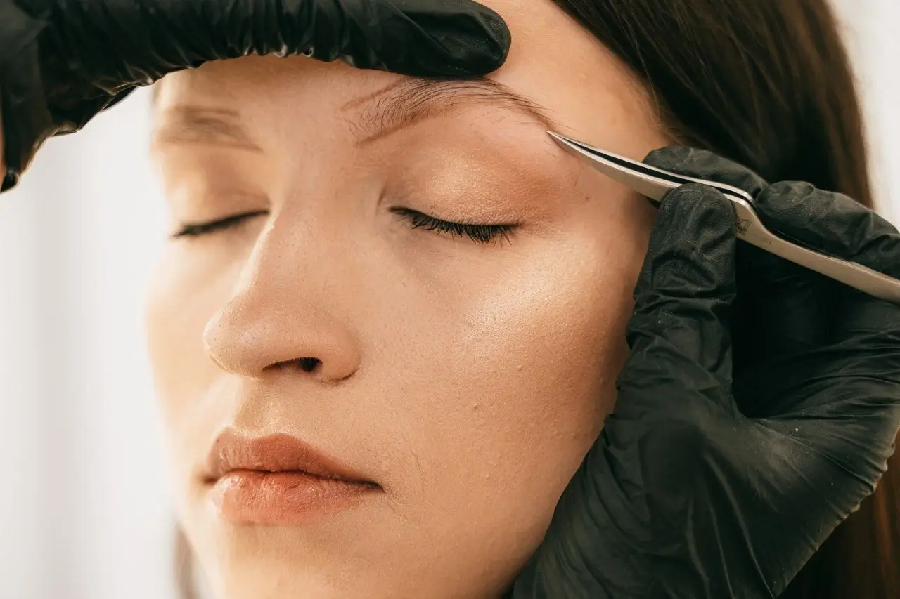 Shaping & Adjustment - Beauty Lounge by Joelle