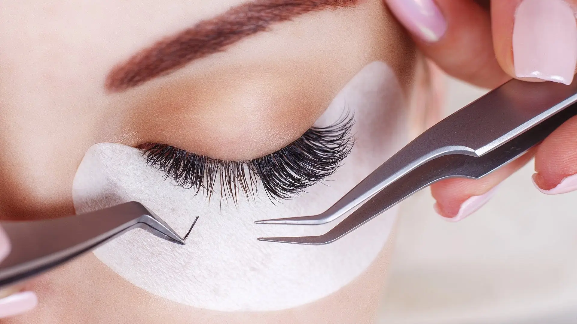 eyelash extension - Beauty Lounge by Joelle eyelash extension